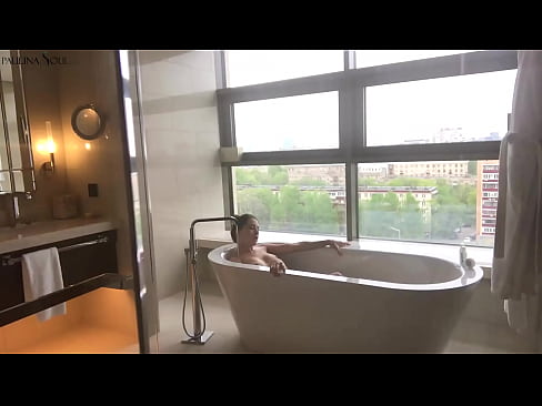 ❤️ Une énorme nana se branlant passionnément la chatte dans la salle de bains ❤ Vidéo de sexe at us fr.com-porn-mz.ru  ﹏